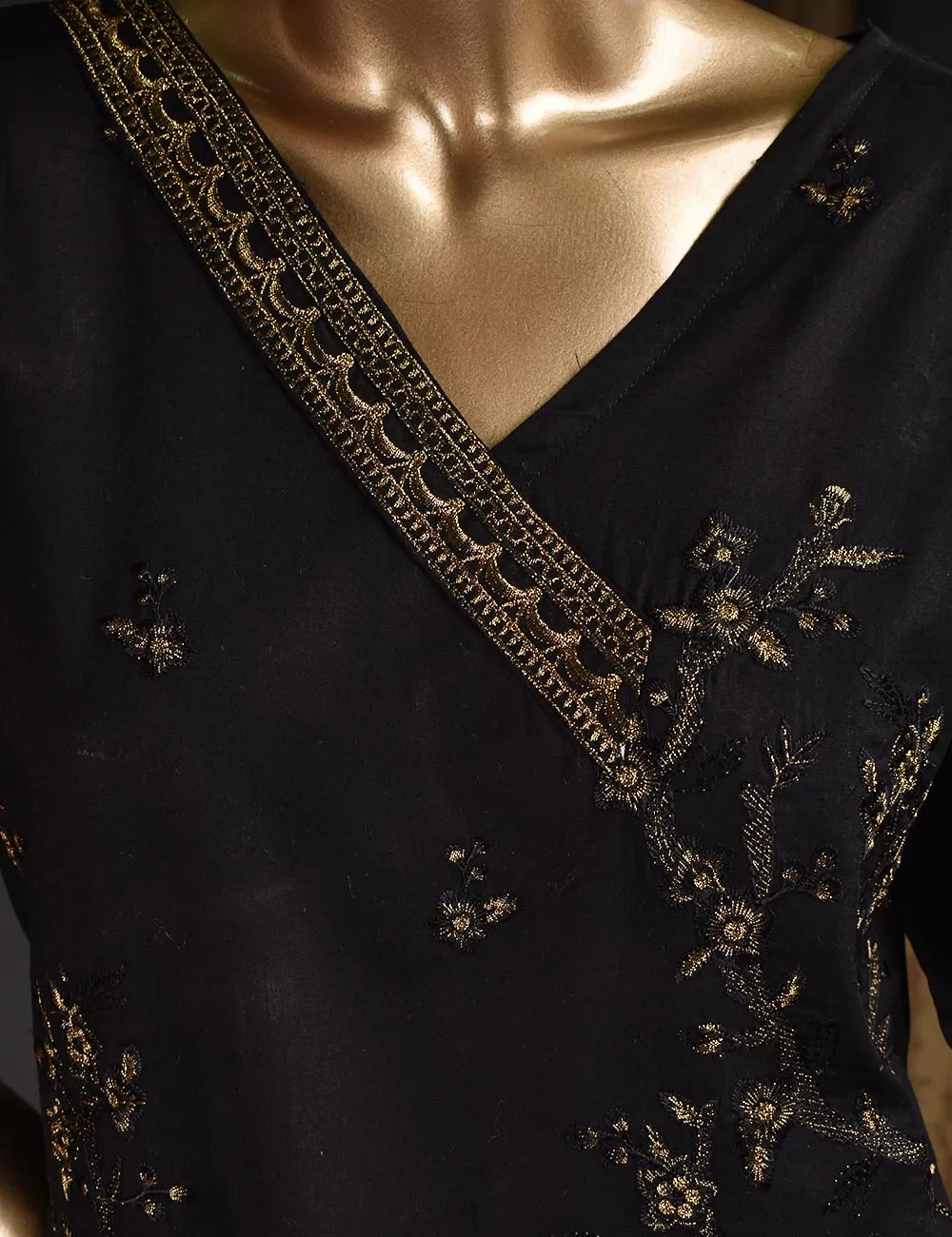 3 Pc Unstitched Embroidered Lawn Dress with Chiffon Embroidered Dupatta - Exotica (ZEB-4A)