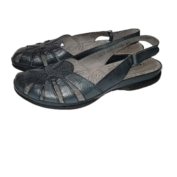BARETRAPS &quot;DACHELLE&quot; Navy leather slingback sandal NWOB, Size 10M