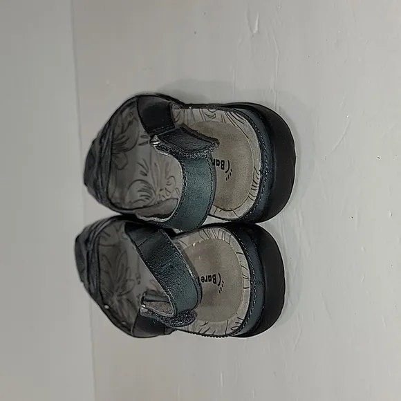 BARETRAPS &quot;DACHELLE&quot; Navy leather slingback sandal NWOB, Size 10M