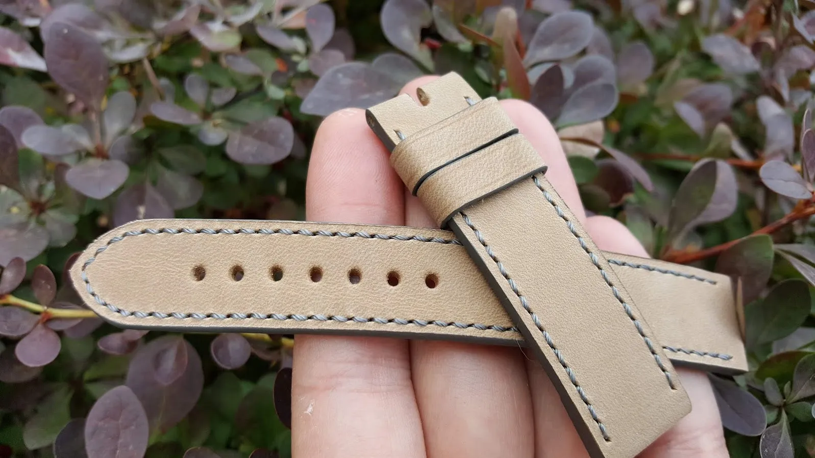 Beige bovine watch strap 18 mm