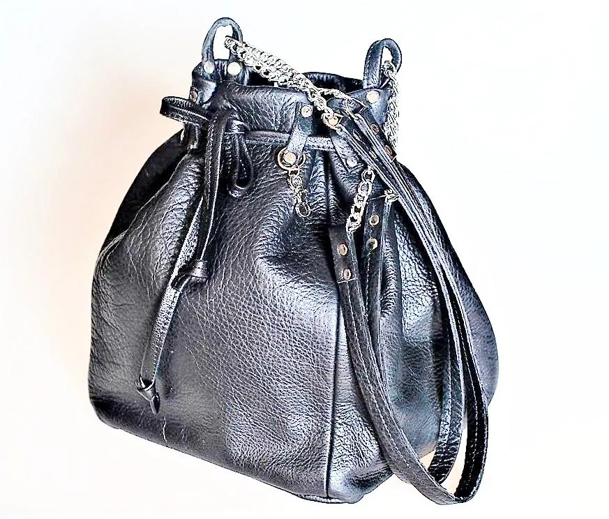 Bucket bag
