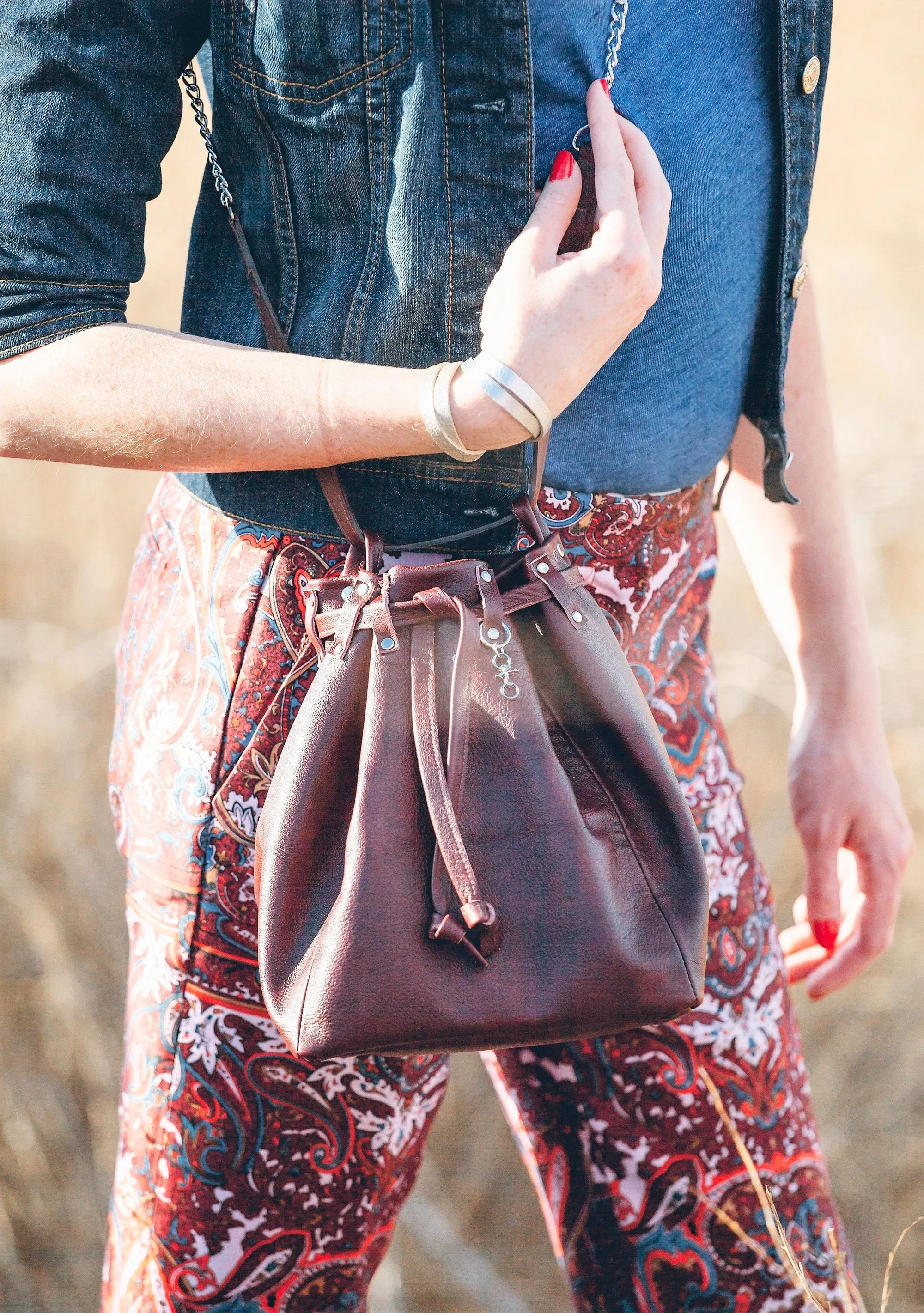 Bucket bag