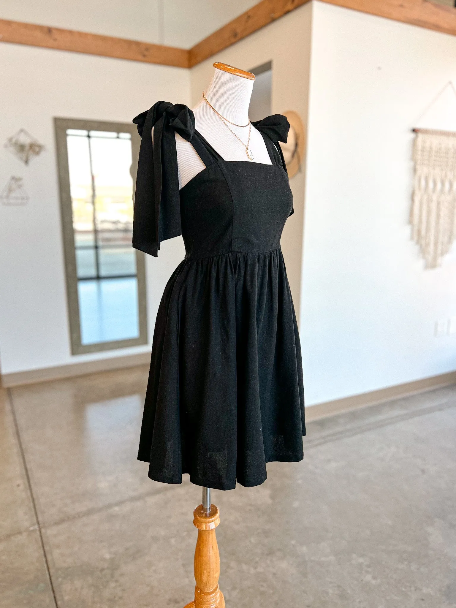 Delilah Dress - Black