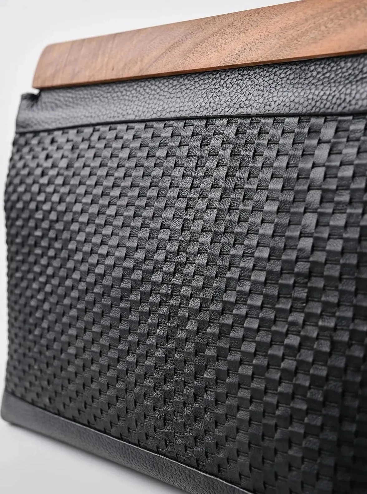 Exquisite Black Genuine Knitted Leather Clutch Handbag with Walnut Wood Accents