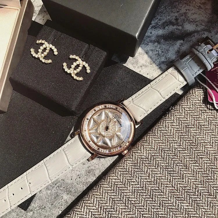 Four-pointed Star Chassis Women's Watch