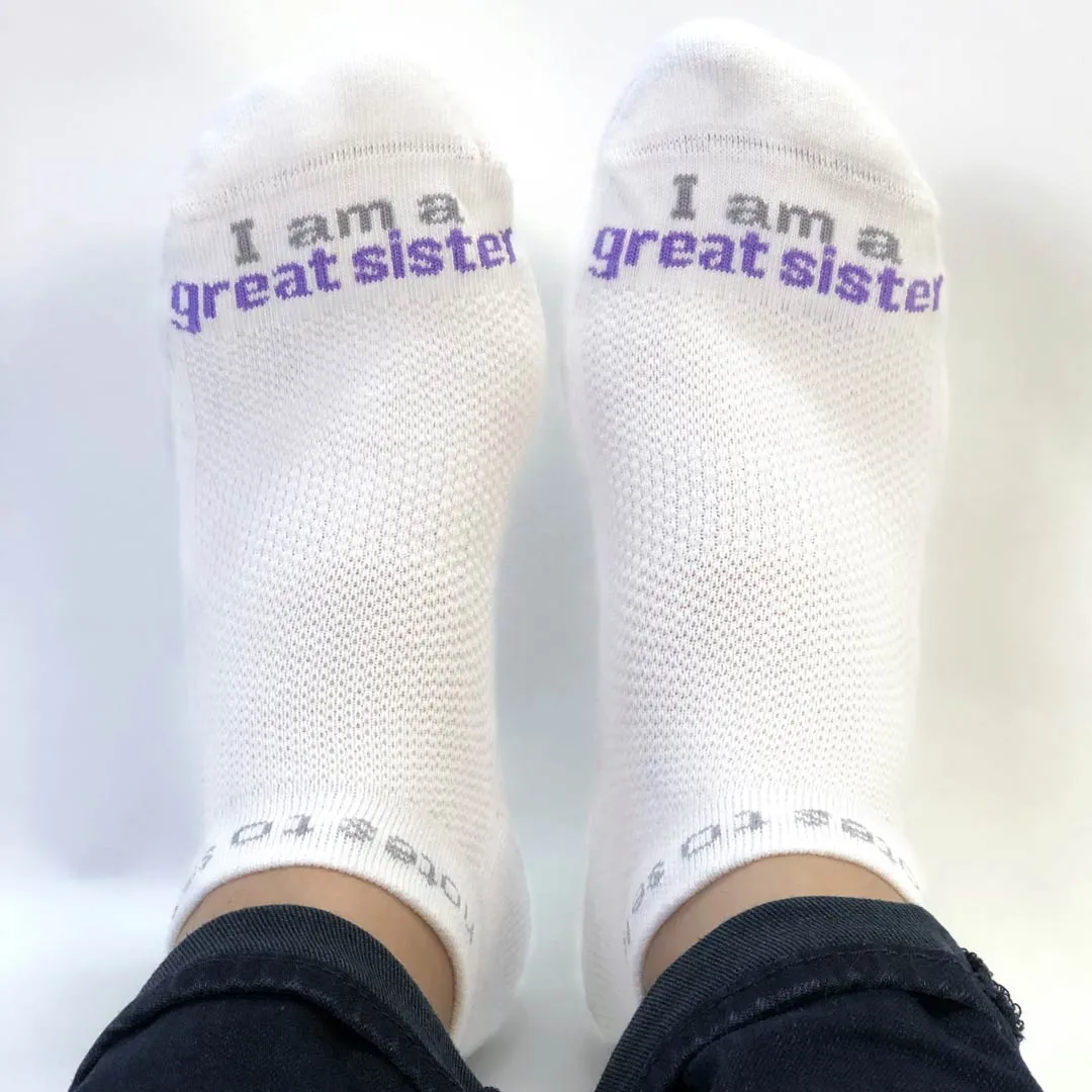 I am a great sister® white low-cut socks