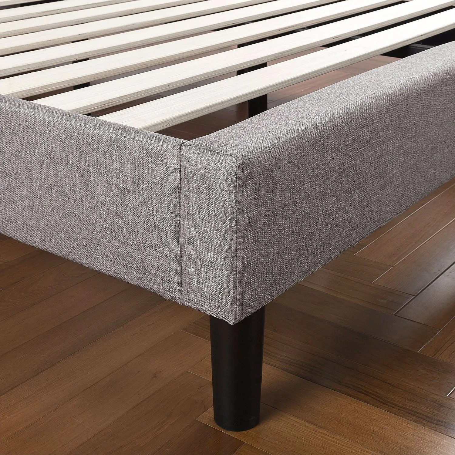 King Medium Grey Upholstered Platform Bed Frame with Button Tufted Headboard