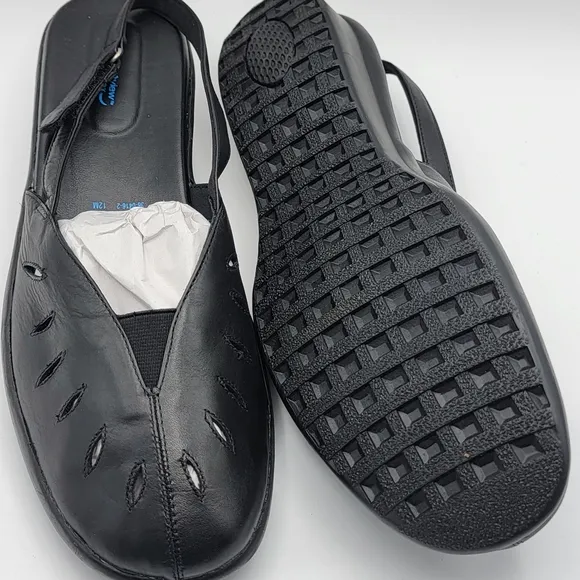 Like NEW Black Leather Slingback Size 12M #1178