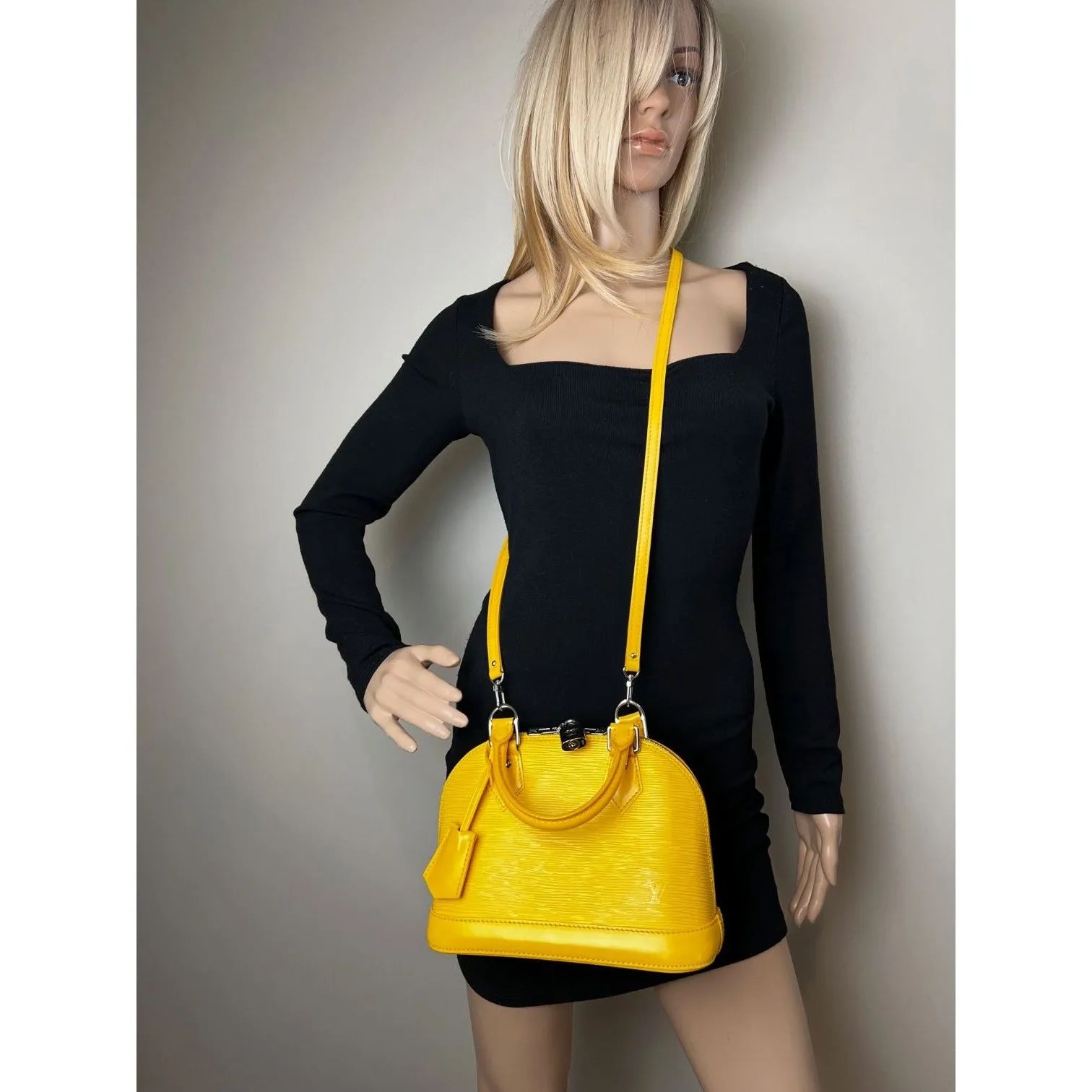 LOUIS VUITTON Alma BB Epi Leather Shoulder Bag