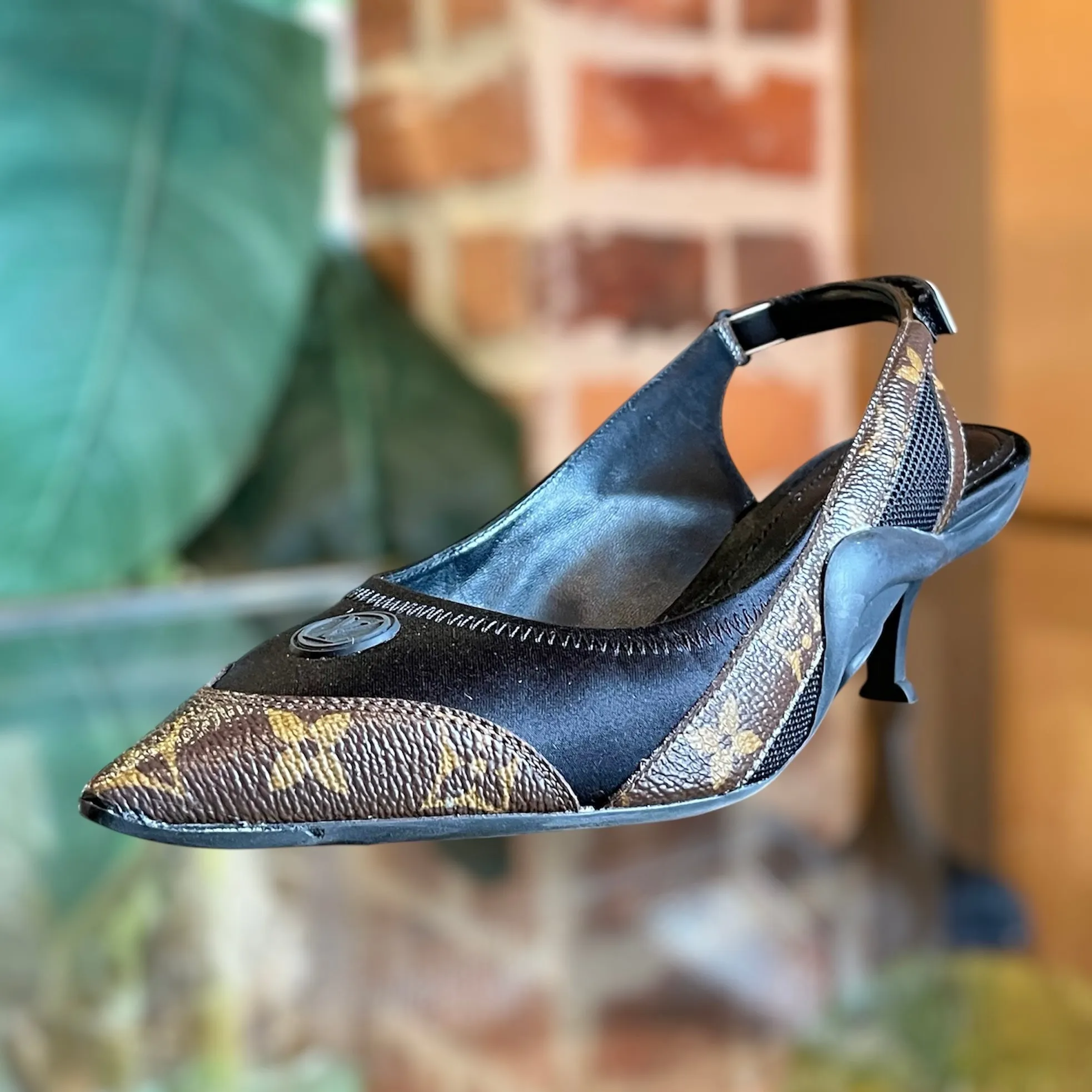 LOUIS VUITTON Archlight Brown Monogram Canvas Slingback Pumps SZ37.5(7.5US)