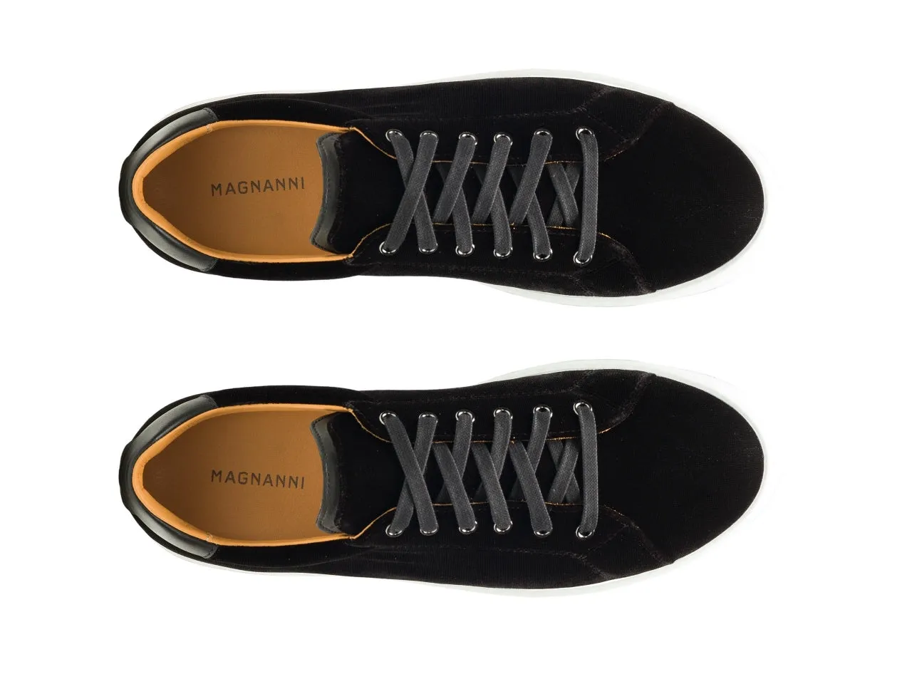 Magnanni Dalia Velvet Sneaker - Black