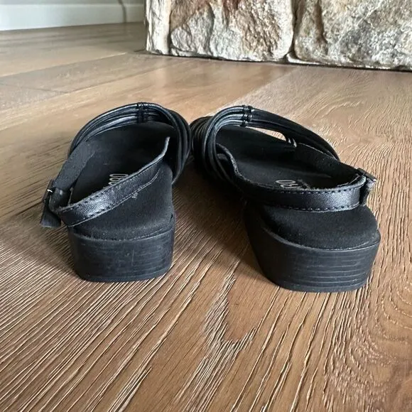 MUNRO Celia Slingback Sandal In Black