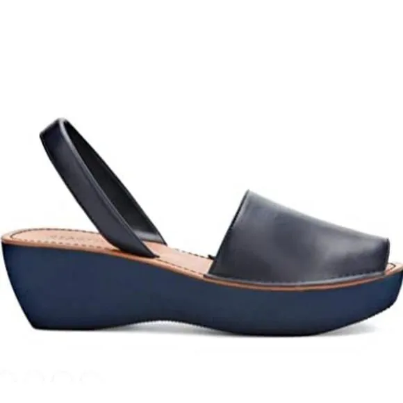 New Kenneth Cole Reaction leather Fine Glass Slingback Black lug sole wedge heel