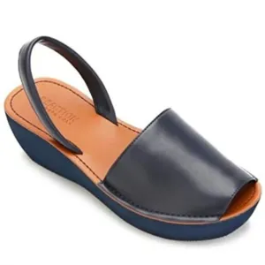 New Kenneth Cole Reaction leather Fine Glass Slingback Black lug sole wedge heel