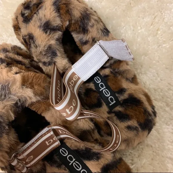 NWT BEBE JEANNA LEOPARD SLIPPER SLIDES