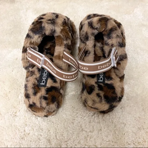 NWT BEBE JEANNA LEOPARD SLIPPER SLIDES