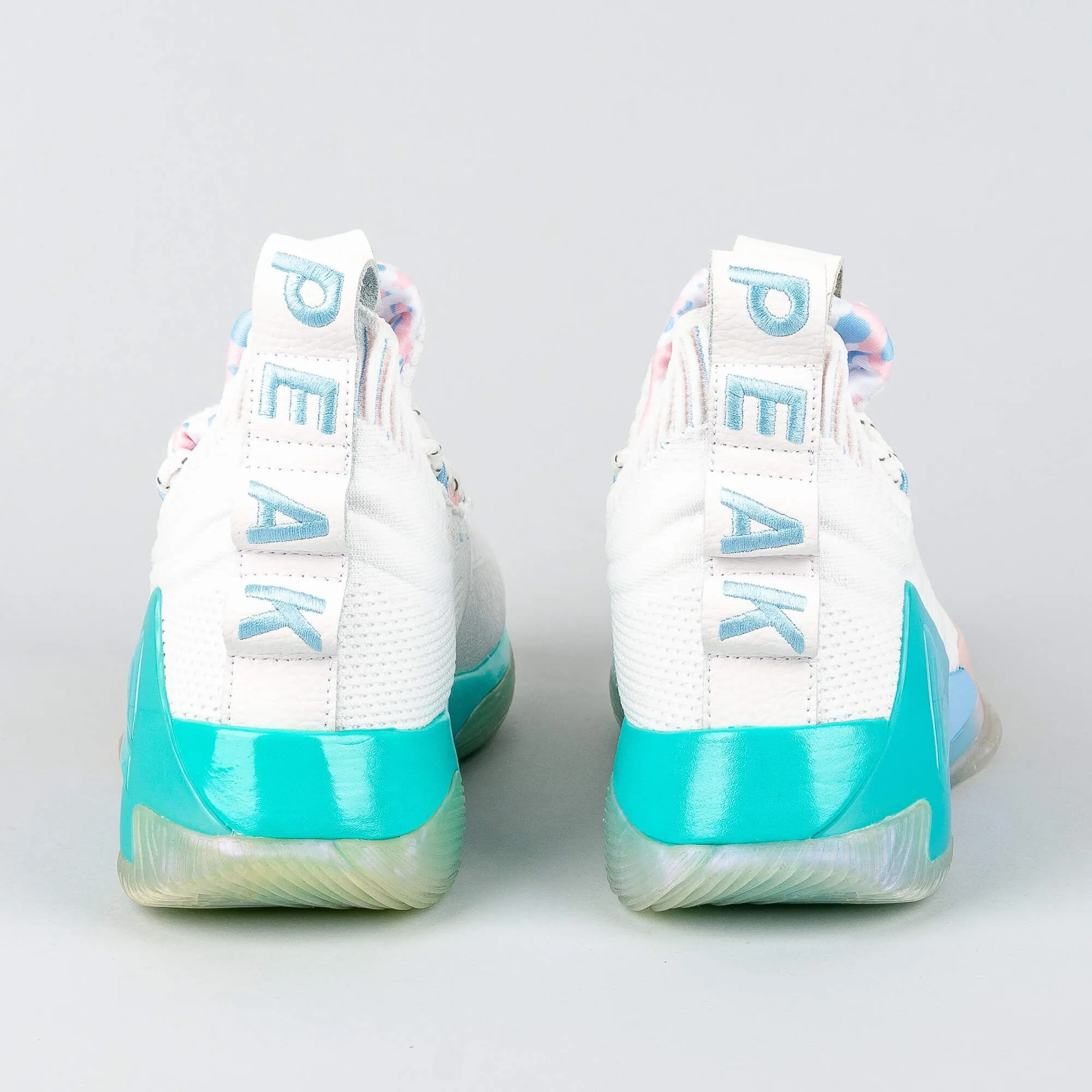 Peak Peak-Taichi “Killer Whale” White/Blue