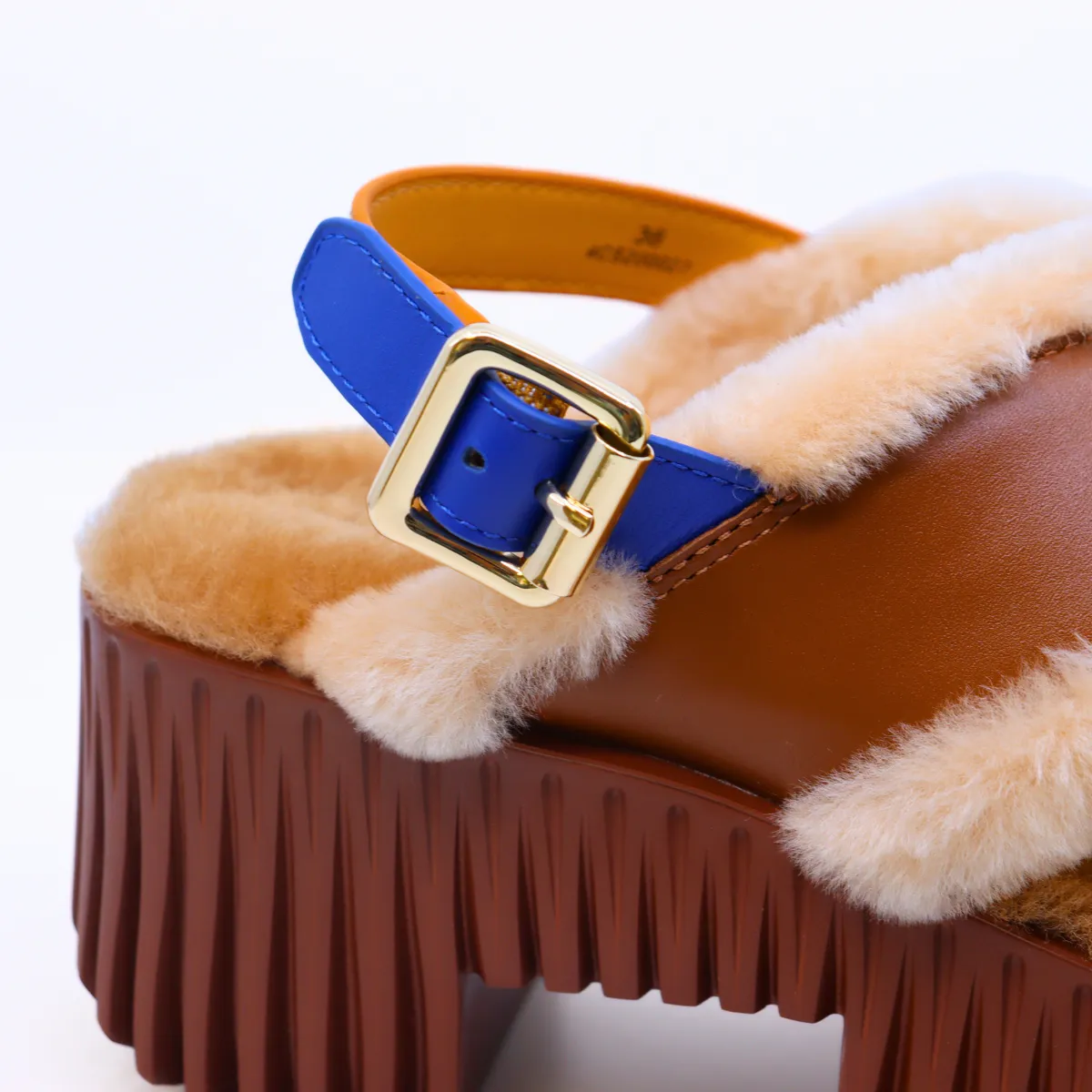 Plia Puffy Brown