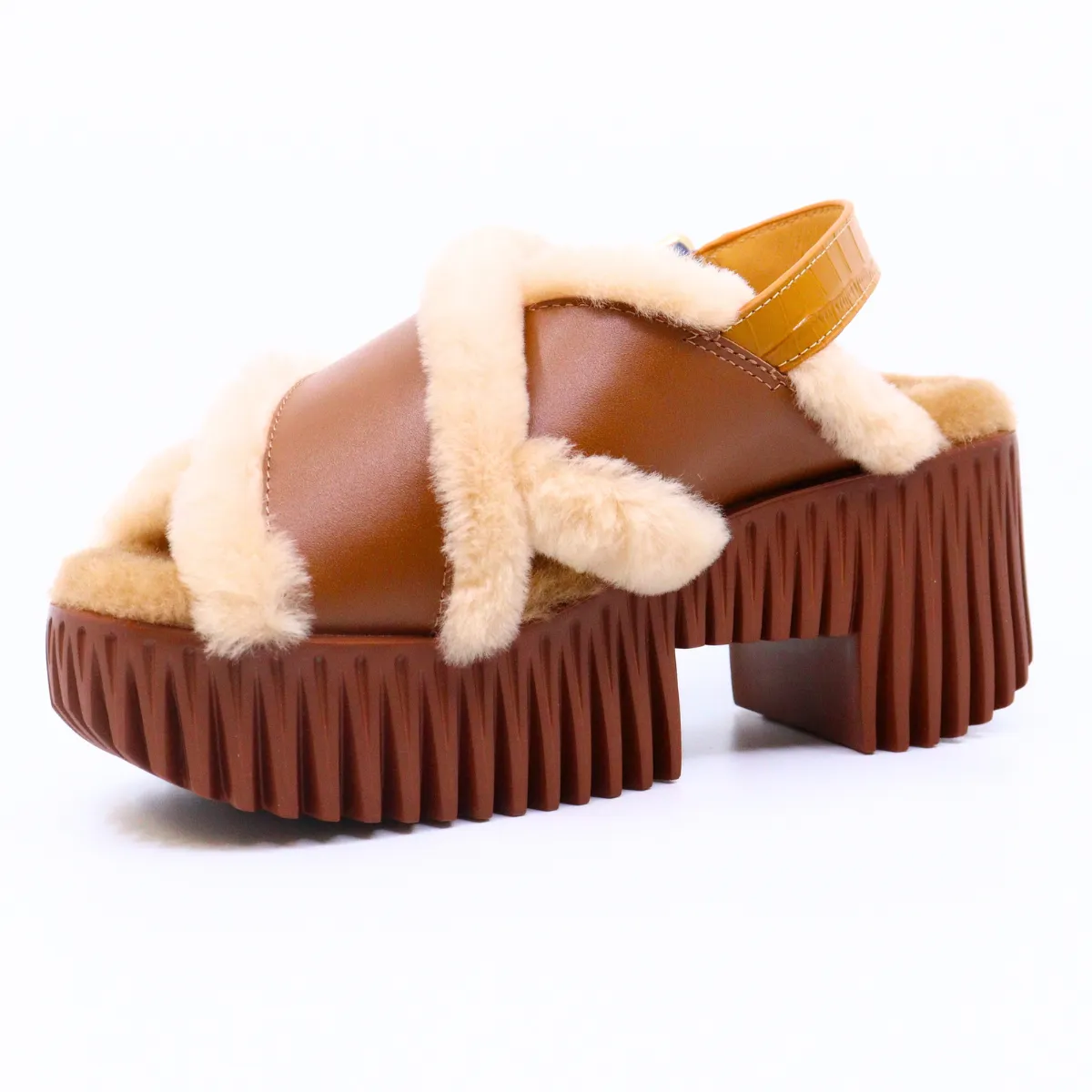 Plia Puffy Brown