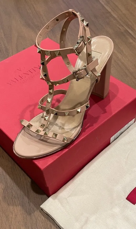 PRE-LOVED Rockstud High Block Heel Valentino - Size 42