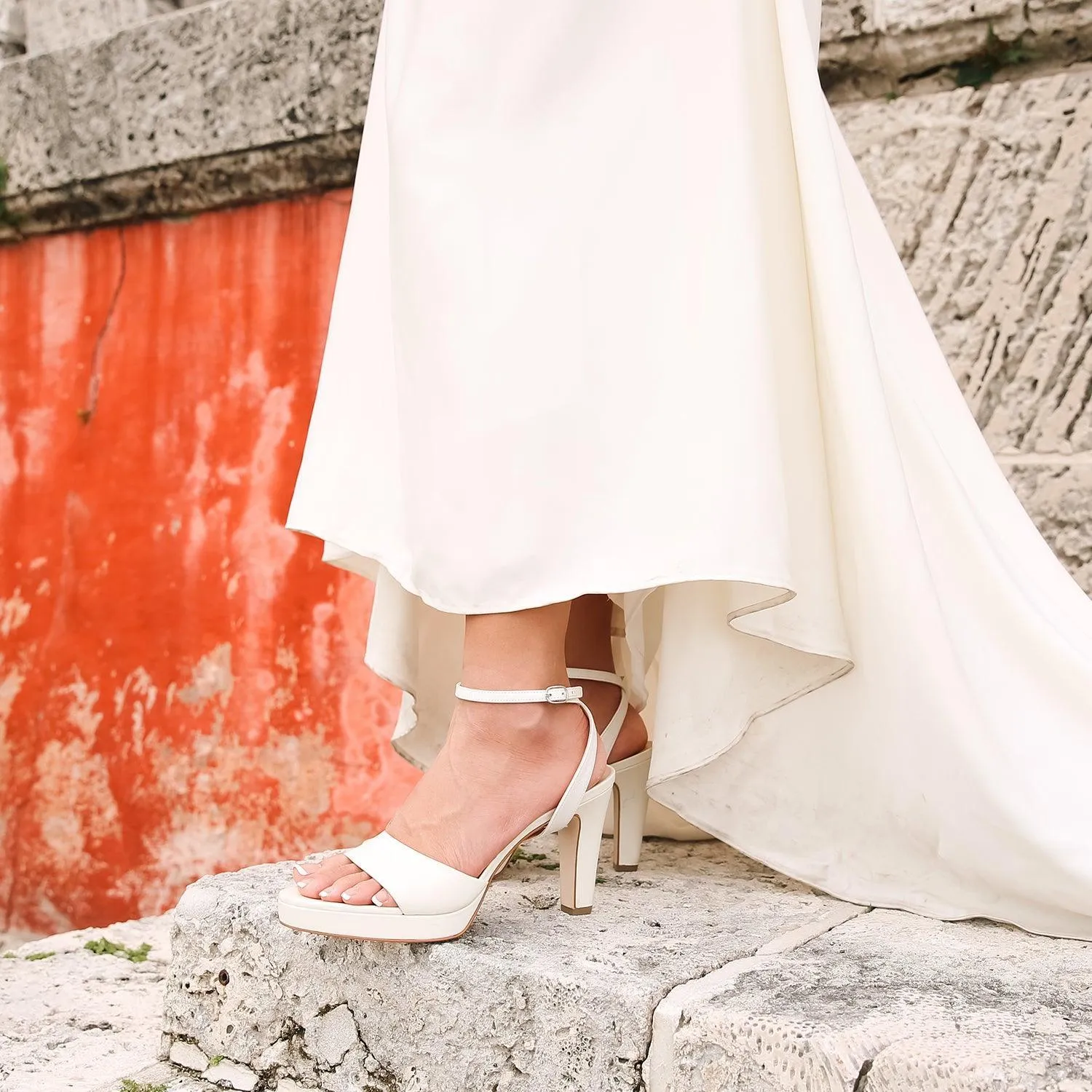 White Lo Platform